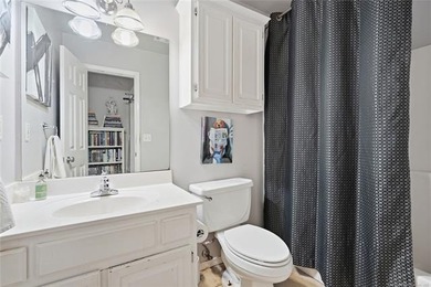Welcome to this beautifully maintained 4-bedroom, 2.5-bath home - photo 23
