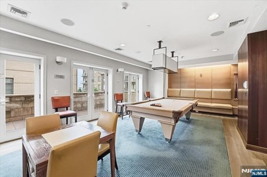 Welcome to Henley on Hudson, 150 Henley Place, Residence 210 - photo 37