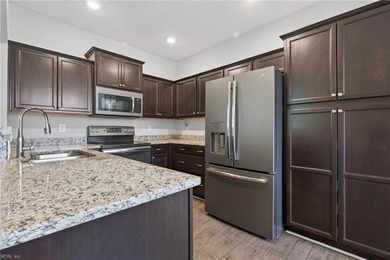 Enjoy easy one-level living in the sought-after Promenade at - photo 8