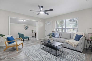 Bring your pickiest Buyer. This beautifully remodeled spacious - photo 1
