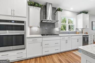 Popular Del Webb Martin Ray floor plan offering 3 bedrooms and 2 - photo 7