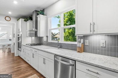 Popular Del Webb Martin Ray floor plan offering 3 bedrooms and 2 - photo 8