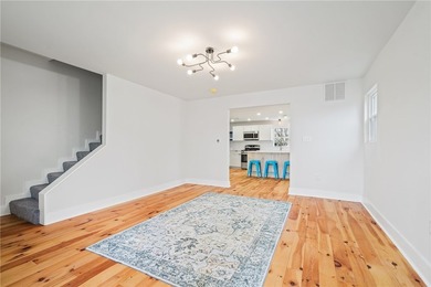 Beautifully updated South Side Slopes Home with 3 Parking Spaces - photo 8