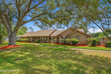 Exceptional, one level home located on Pine Lake in the highly - photo 1