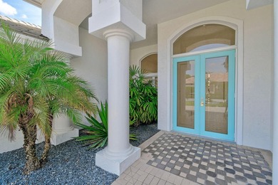 Experience exceptional waterfront living in this beautifully - photo 7