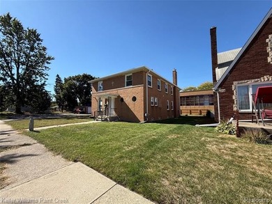 Unique opportunity for an ADULT FOSTER CARE facility setup with - photo 12