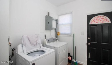 Looking to grow your investment portfolio? This well-maintained - photo 12