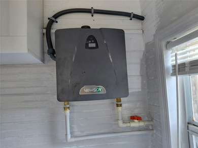 Short Sale. Short Sale. Welcome to this charming and - photo 13