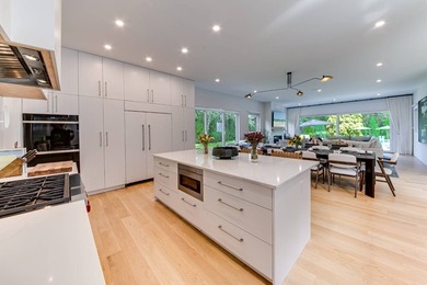 Look no further for your country escape than this pristine - photo 16