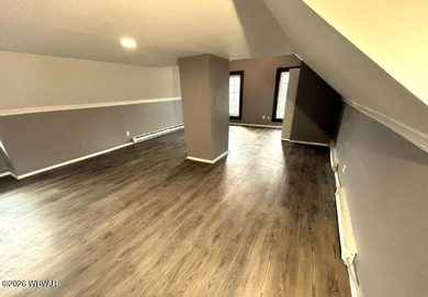 Looking to grow your investment portfolio? This well-maintained - photo 19