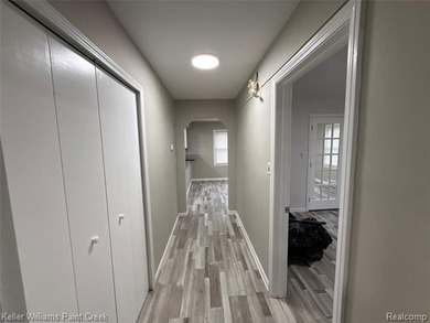Unique opportunity for an ADULT FOSTER CARE facility setup with - photo 29