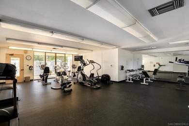 Welcome to the highly sought-after 55+ community of Oaks North! - photo 32