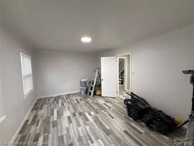 Unique opportunity for an ADULT FOSTER CARE facility setup with - photo 39