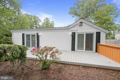 Set along the sheltered banks of Stony Creek, this nearly - photo 40