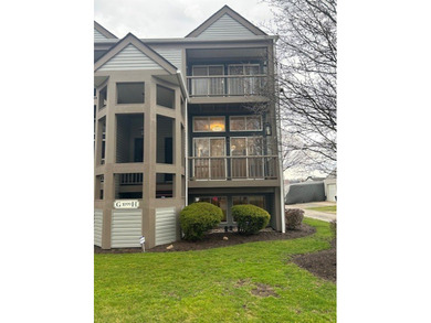 (private lake, pond, coastal) Condo For Sale in Bridgewater Pennsylvania