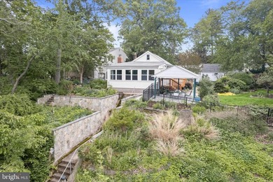 Set along the sheltered banks of Stony Creek, this nearly - photo 43