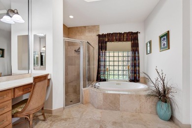 Enjoy a touch of elegance and sophistication in this 4-bedroom - photo 8