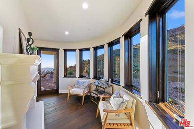 Just completed, this extraordinary private estate encompasses - photo 5