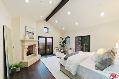Just completed, this extraordinary private estate encompasses - photo 10