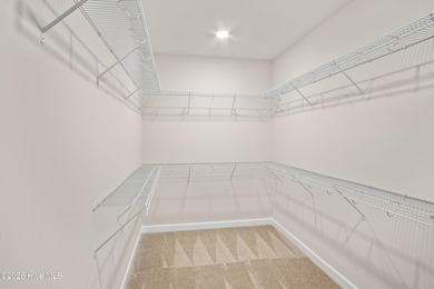 Quick Move-In Showcase Home! This 2 Story Shorebreak offers 2 - photo 11