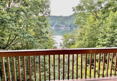 GREAT RENTAL HISTORY on this recently renovated townhome with a - photo 23