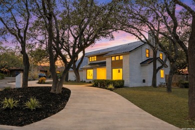 Welcome to 13707 Bluffmont, an exceptional blend of modern - photo 3