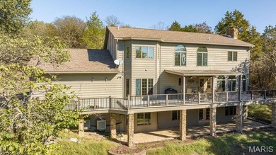 A Very Rare Opportunity - Nearly 14 Acres of Private Living- - photo 2