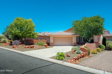 Capturing sweeping views of Sedona's iconic red rocks and mesas - photo 3