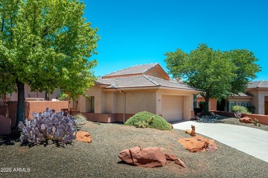 Capturing sweeping views of Sedona's iconic red rocks and mesas - photo 5
