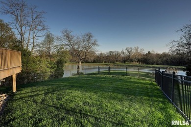 Experience lakefront living with exceptional light, volume and - photo 9