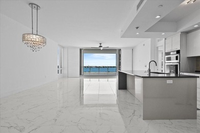 Luxury waterfront living in the heart of North Palm Beach. This - photo 4
