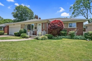 Lake Saint Clair Home For Sale in Saint Clair Shores Michigan