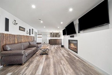 MOTIVATED SELLER! This extraordinary Lake Hudson estate blends - photo 14