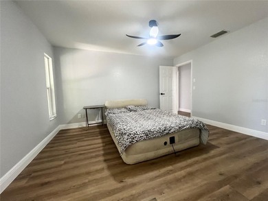 Fully remodeled, this stunning 3-bedroom, 2-bath single-family - photo 16