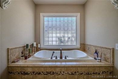 Location... Location... Location! Stunning Home located in Porto - photo 17