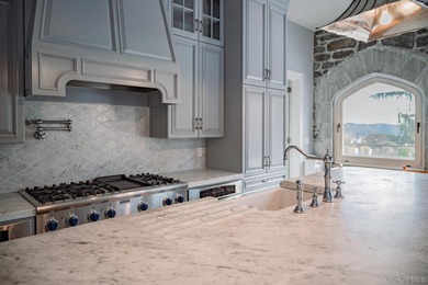 The Kingsbury-Curtis House | Tuxedo Park, NY. An extraordinary - photo 18