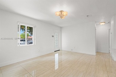 Fantastic opportunity to own a home in a centrally located Miami - photo 9