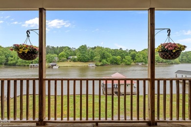 HUGE PRICE IMPROVEMENT!! Exquisite waterfront retreat on the - photo 19