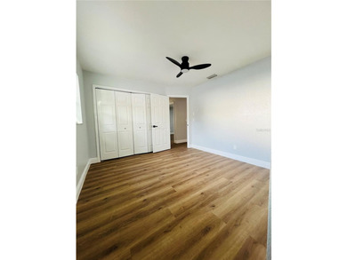 Fully remodeled, this stunning 3-bedroom, 2-bath single-family - photo 20