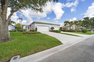 Luxury living in the prestigious Monarch Country Club with this - photo 2