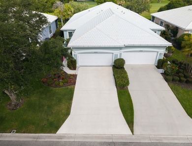Luxury living in the prestigious Monarch Country Club with this - photo 4