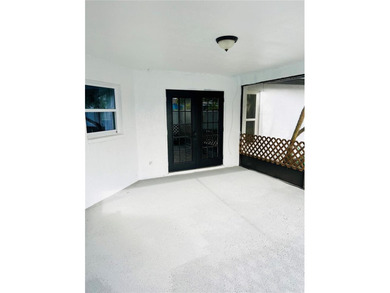 Fully remodeled, this stunning 3-bedroom, 2-bath single-family - photo 27