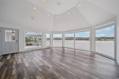 MOTIVATED SELLER! This extraordinary Lake Hudson estate blends - photo 27