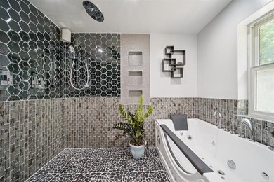 MOTIVATED SELLER! This extraordinary Lake Hudson estate blends - photo 40