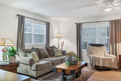 Peaceful mountain living with space for projects! This charming