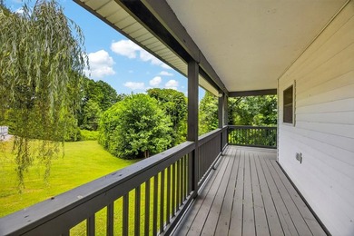 Beautiful rural setting with views of rolling farmland not far - photo 2