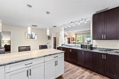 Welcome to this charming and perfect South Tampa 4-bedroom - photo 17