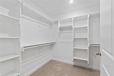Beautiful new construction featuring 4 bedrooms, 2 bathrooms - photo 19