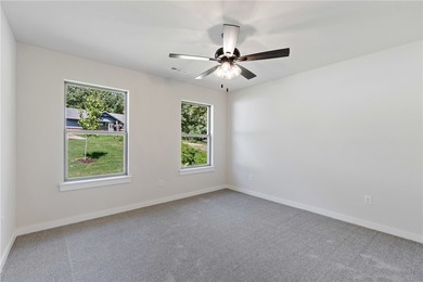 Beautiful new construction featuring 4 bedrooms, 2 bathrooms - photo 22