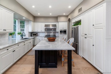 Welcome to this elegant Davidson-built residence in Amador, one - photo 22